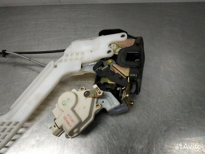 Замок двери задний правый Hyundai Elantra XD G4ED