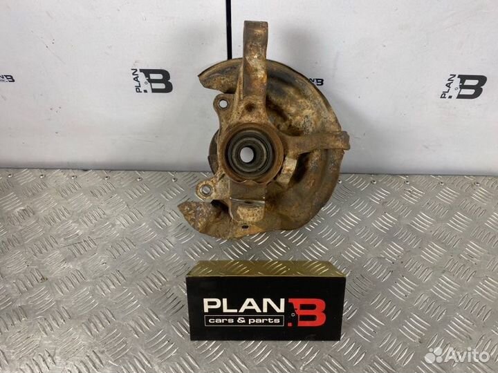 Кулак поворотный передний правый Toyota Carina E