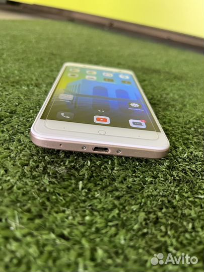 ZTE Blade V8 mini, 3/32 ГБ