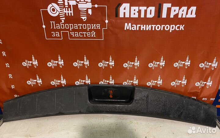 Ssang Young Накладка багажника