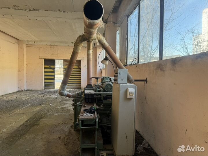 Деревообрабатывающий четырехсторонний станок