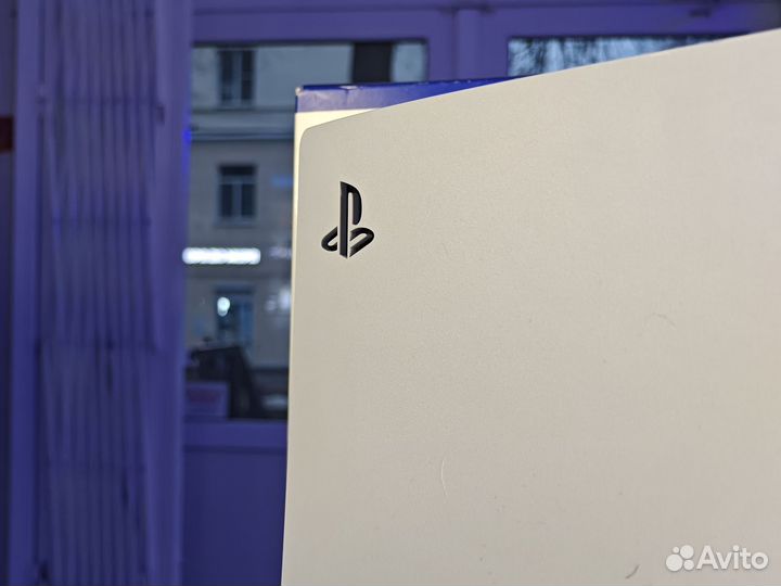 Sony Playstation 5 825Gb white