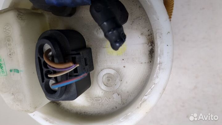 Насос топливный электрический Volkswagen Golf 4