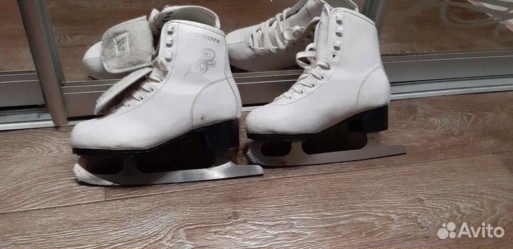 Коньки женские