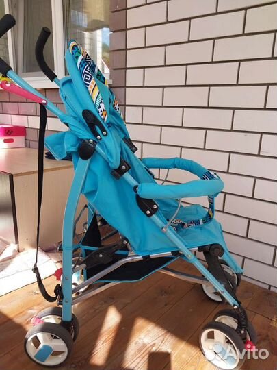 Прогулочная коляска трость