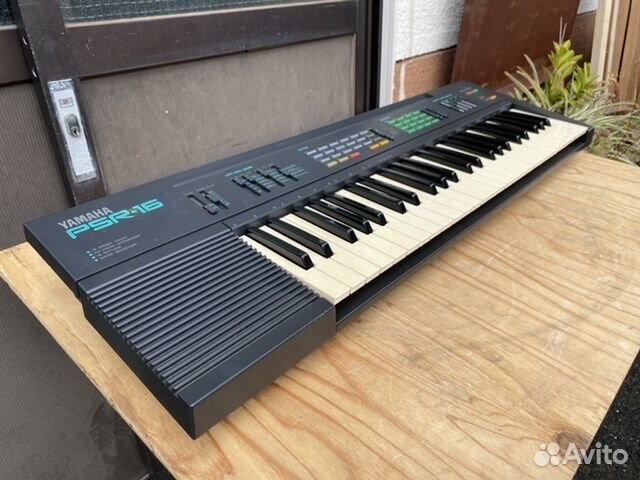 Продаю Yamaha psr-16