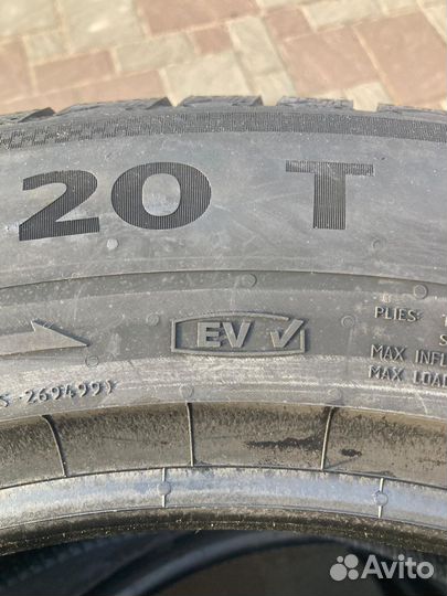 Continental VikingContact 8 255/55 R20