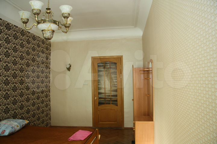 Комната 20 м² в 5-к., 4/5 эт.