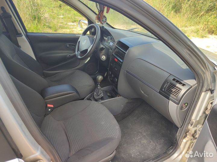 FIAT Albea 1.4 МТ, 2007, 251 479 км
