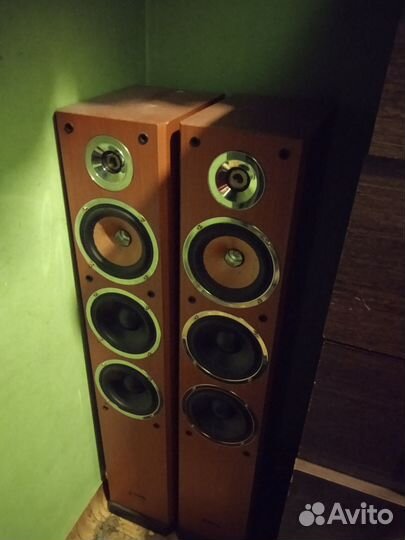 Колонки и двд-плеер от музыкального центра