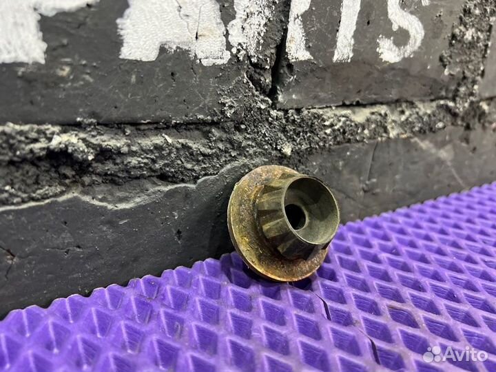 Подушка радиатора Nissan X-Trail NT31-000480