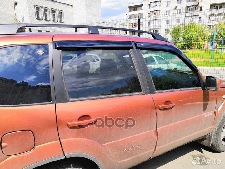 Дефлекторы окон Vinguru Chevrolet Niva 2004- к