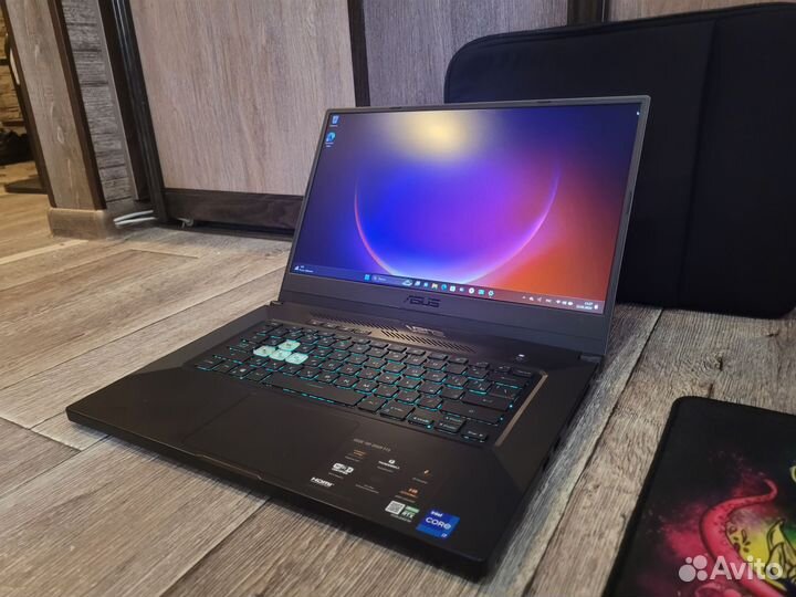 Игровой ноутбук Asus tuf Dash