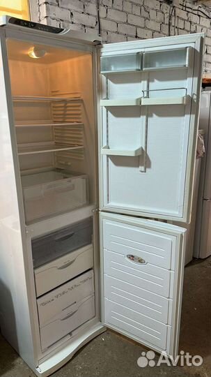 Холодильник Атлант/ Огромный 2х метровый