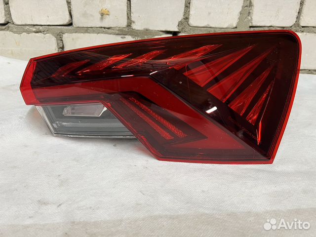 Фонарь задний правый Skoda Octavia A8