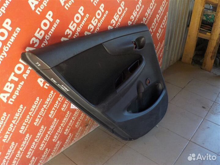 Дверная карта задняя левая Toyota Corolla ADE150