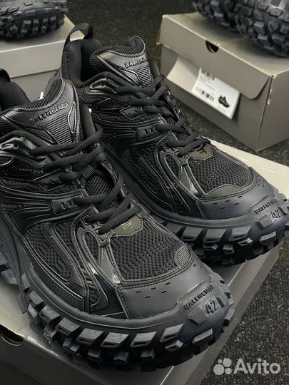 Кроссовки Balenciaga defender