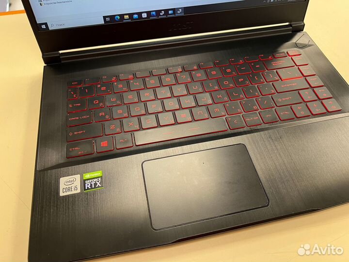 Ноутбук MSI Core i5-10500H/GeForce RTX 3050 (Дбр)