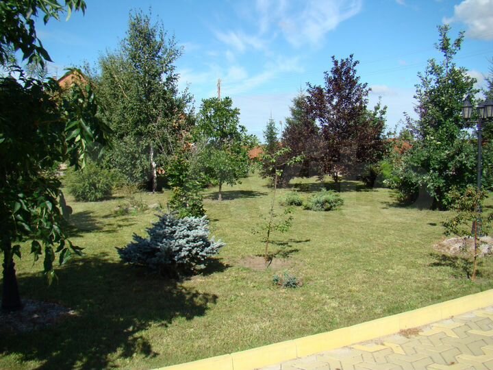 Коттедж 362 м² на участке 15 сот.