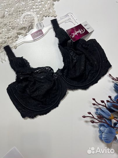 Черный бюстгальтер кружевной 75E Playtex