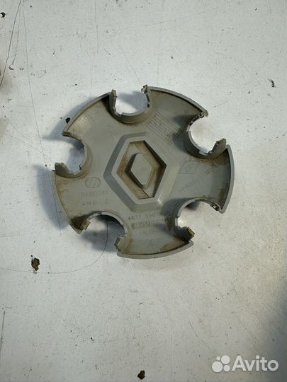 Колпачок колеса Renault Duster 403155090R