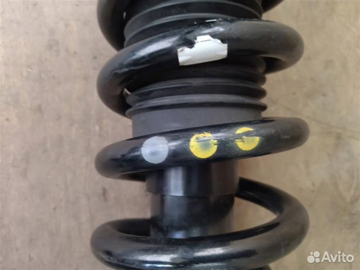 Амортизатор передний Maserati Ghibli M157