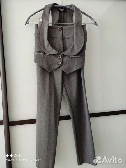 Очень красивая форма. Брюки, жилет. На худенькую д