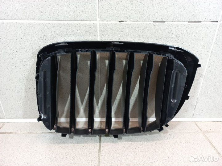 Решетка радиатора правая Bmw X3 G01