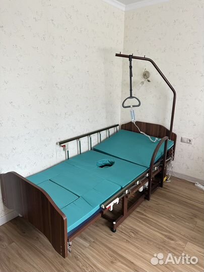 Медицинская кровать MET revel NEW