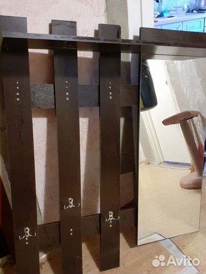 Вешалка для прихожей с зеркалом