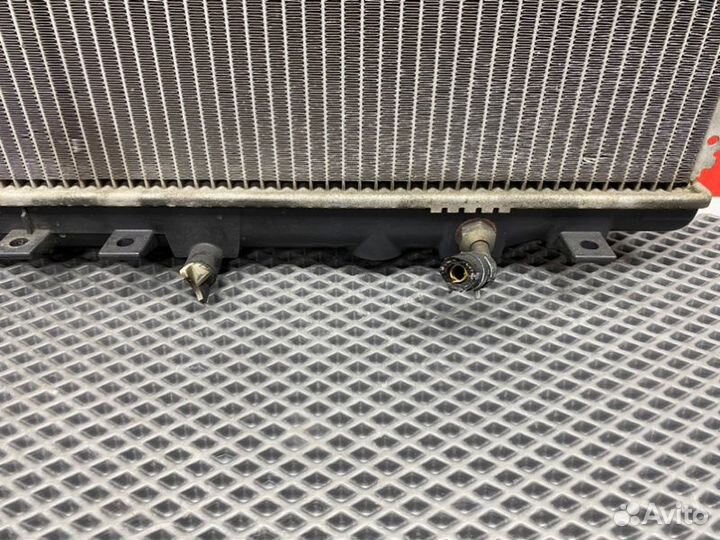 Радиатор охлаждения двигателя Honda Accord 7 CL