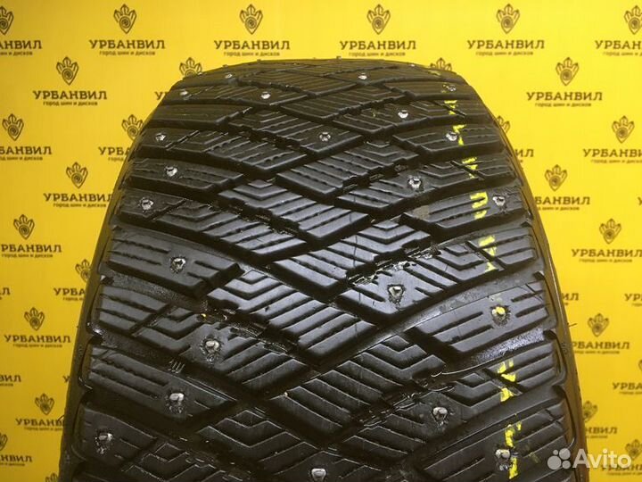 Goodyear Ultragrip Ice Arctic 235/40 R18 95