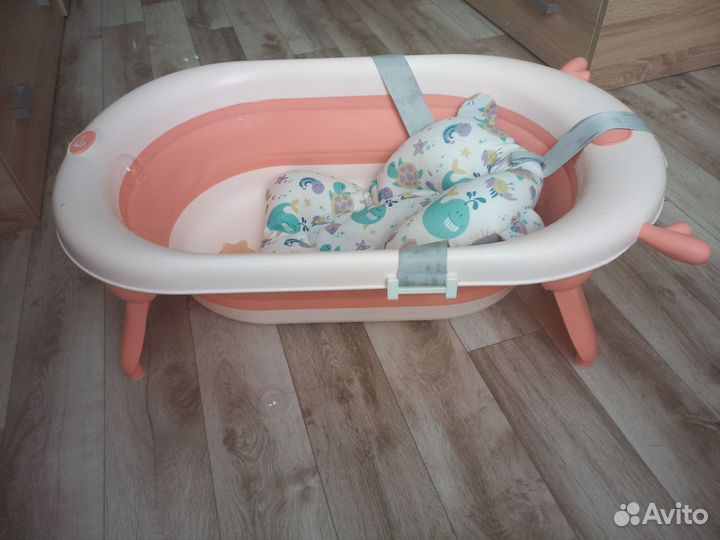 Ванночка для купания складная,матрасик и горка