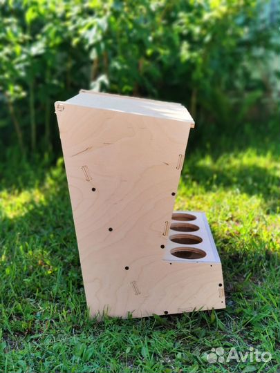 Гнездо для куриц с яйцесборником