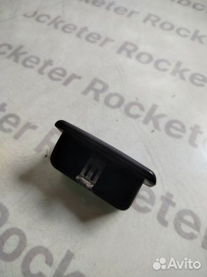 Пепельница Mitsubishi Mirage 4G 15YJ1859 1999