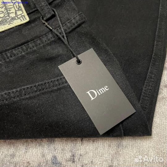 Джинсы Dime: два цвета, два образа, один стиль