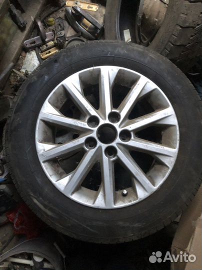 Yokohama A346 215/60 R16 95V