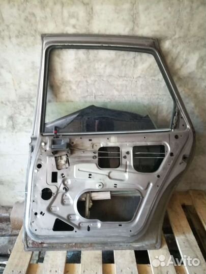 Задние двери опель вектра А