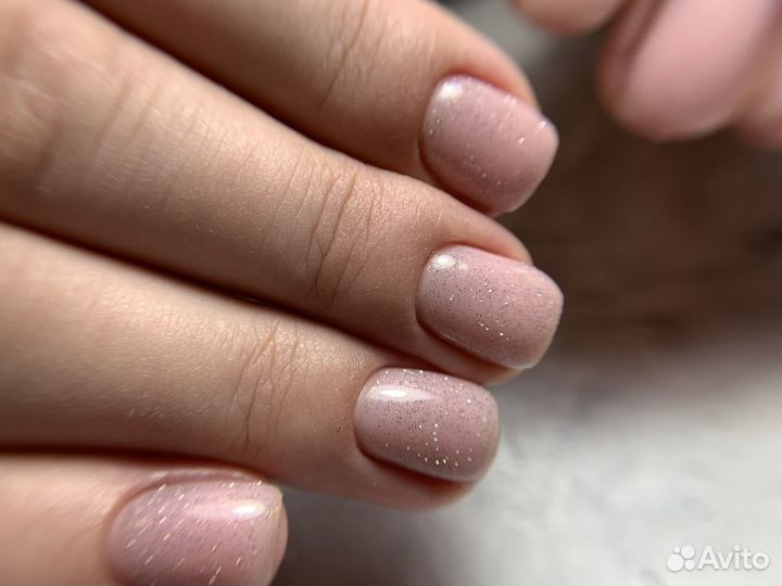 Маникю, педикюр