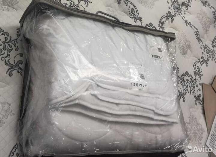 Одеяло всесезонное 200*220