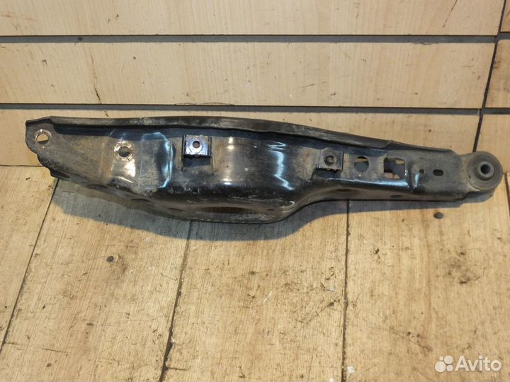 Рычаг задний правый, гитара Toyota Avensis t270
