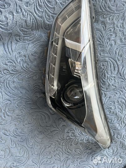 Передняя левая фара Hyundai creta