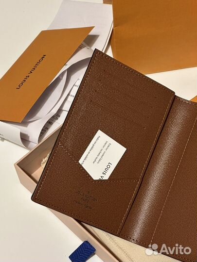 Обложка для паспорта Louis Vuitton