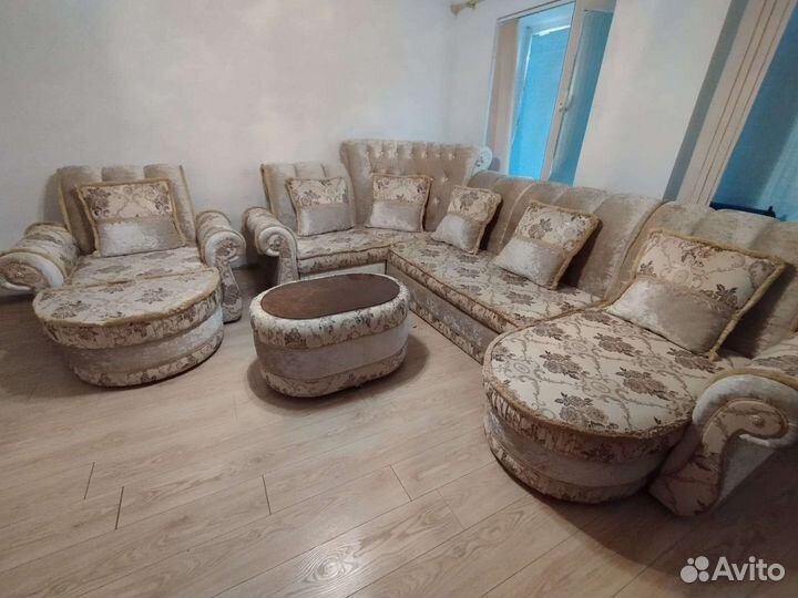 Угловой диван бу