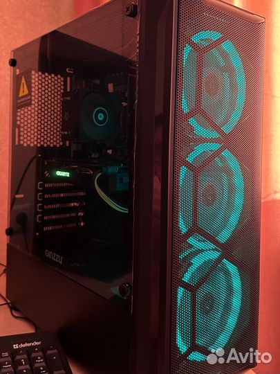 Игровой компьютер Intel Xeon/RAM-32Gb/SSD M2