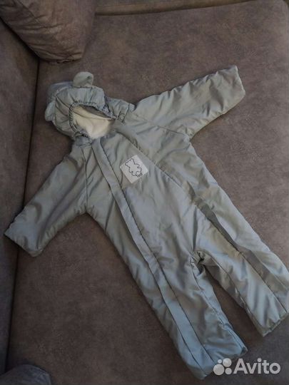 Продам комбинезон демисезон 80