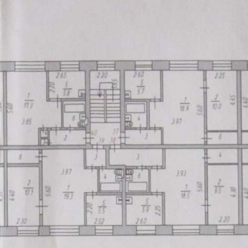 Квартира 2-комн. 43.9 м² в пгт Никель — фото 2