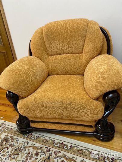 Диван с креслами