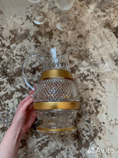 Хрустальный графин, фужеры и стаканы