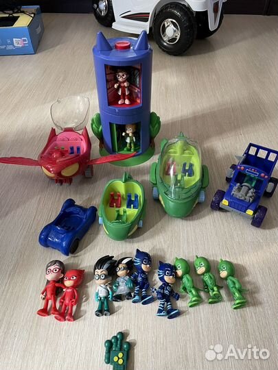 Герои в масках